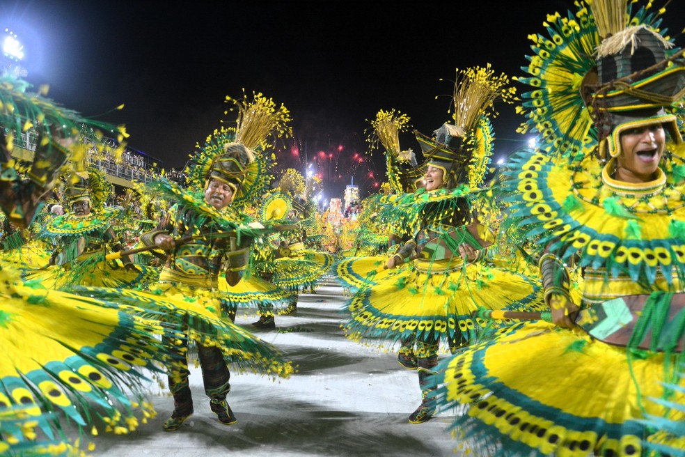 Mangueira foi a última a se apresentar no domingo de carnaval — Foto: Clara Radovicz/Riotur