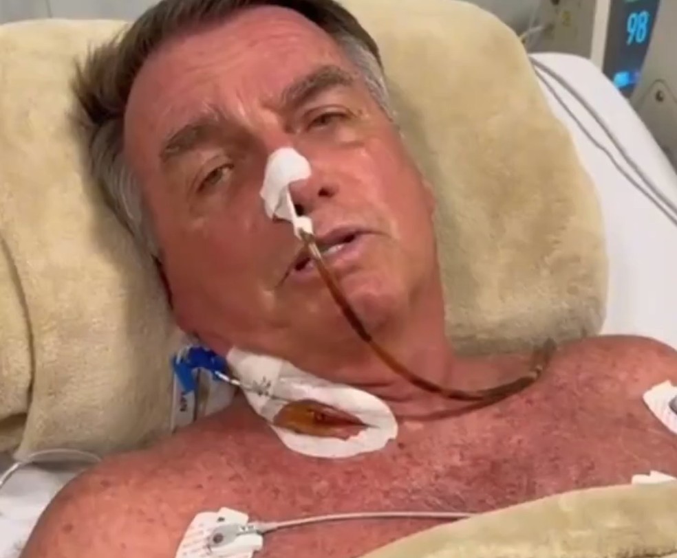 O ex-presidente Jair Bolsonaro divulgou vídeo neste sábado em que fala sobre seu estado de saúde — Foto: Reprodução/X
