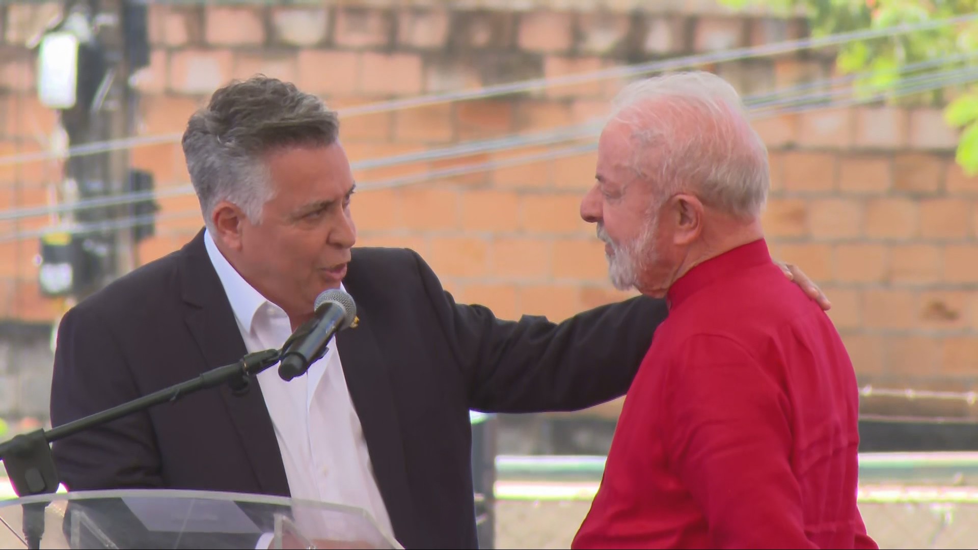 Álvaro Damião, prefeito de BH, afaga Lula em meio ao racha do União Brasil com o governo
