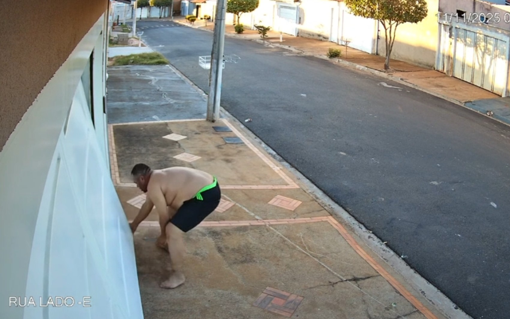 Homem tenta invadir casa da ex-cunhada com faca e é morto pela polícia em Cristais Paulista, SP