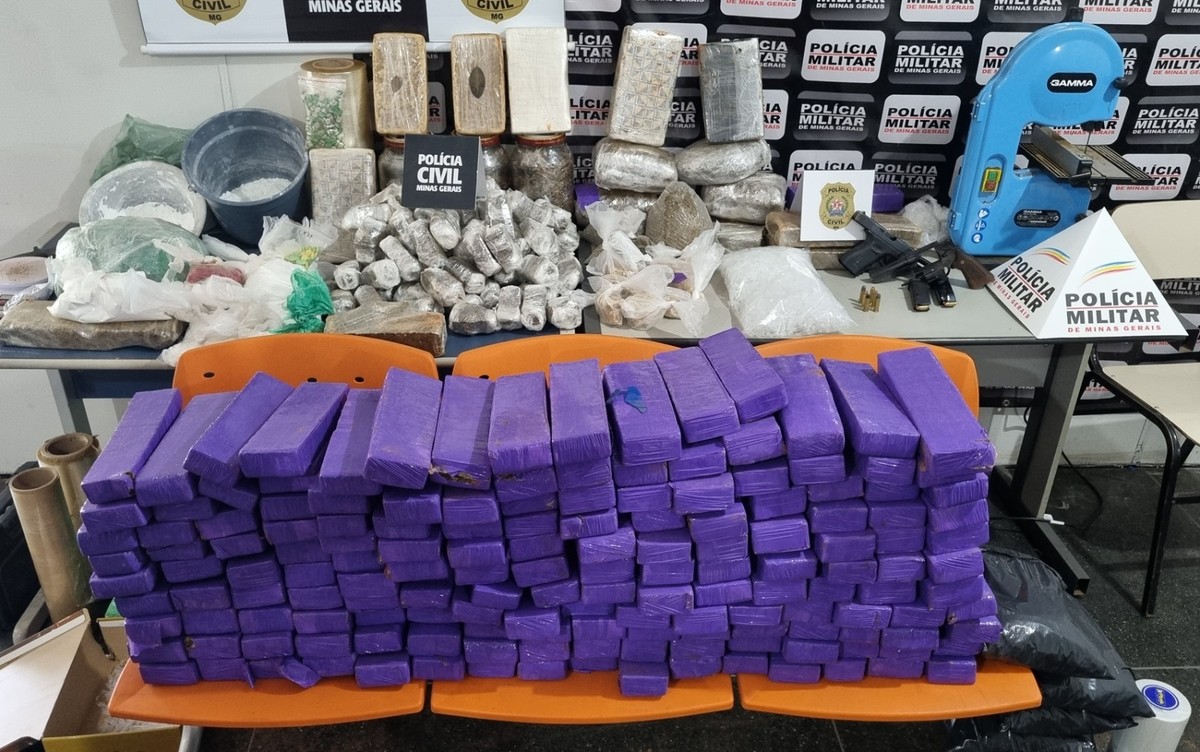 Operação contra tráfico prende três pessoas e apreende cerca de 115 kg de drogas em Passos, MG 
