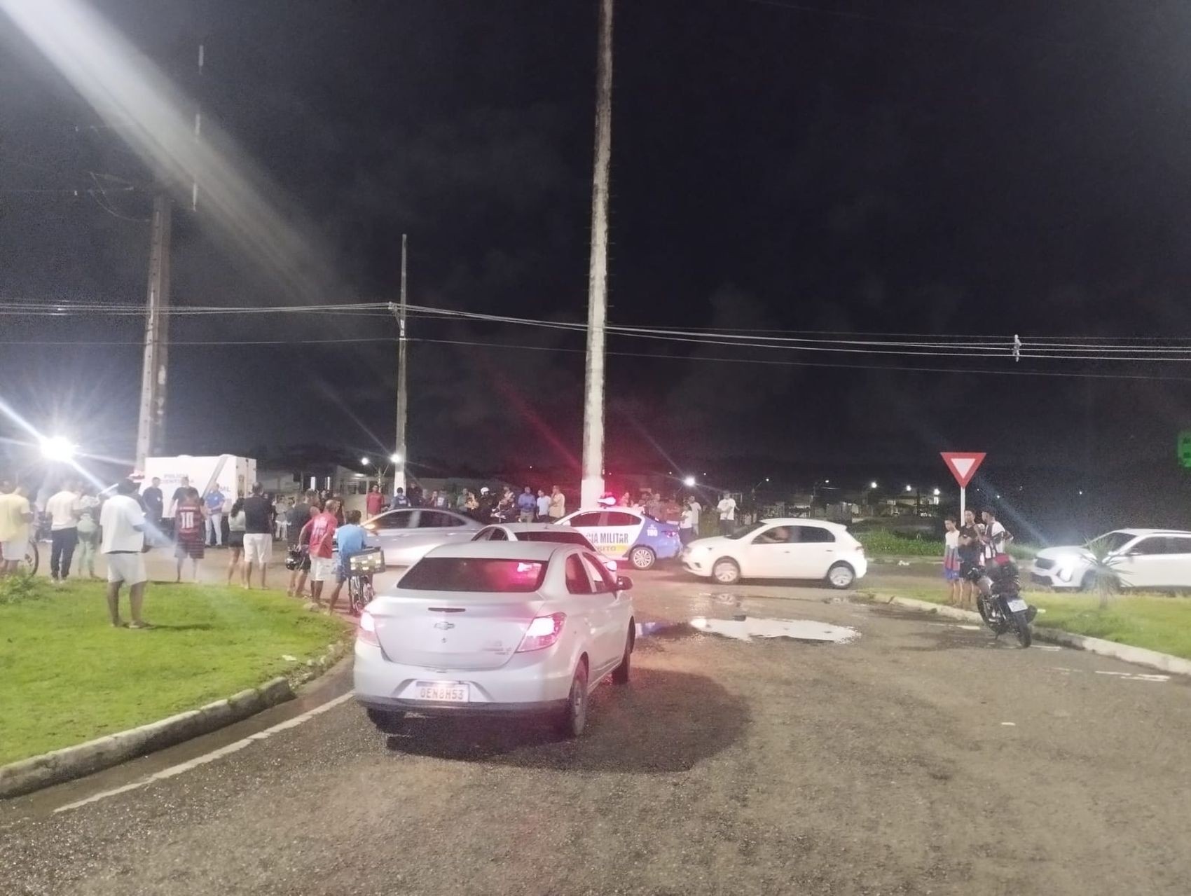 Motociclista morre ao colidir com poste em São Cristóvão