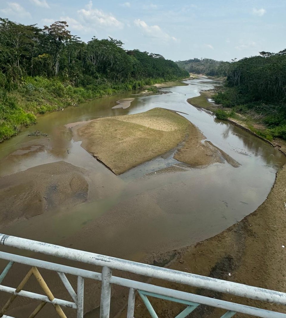 Rio Acre em Assis Brasil, fronteira com o Peru — Foto: Arquivo/Defesa Civil de Assis Brasil