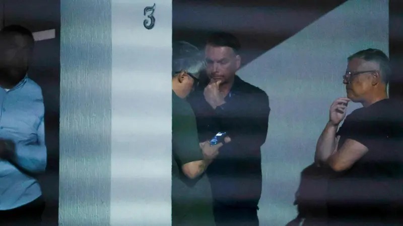 Bolsonaro em prisão domiciliar: pressões internas e externas - O Assunto #1527
