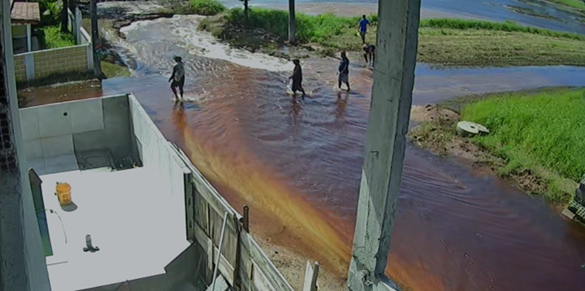 Nível da Lagoa de Carapebus sobe e provoca alagamentos no Norte Fluminense