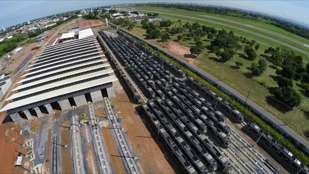 Vagões do VLT devem ser transferidos para o estado da Bahia, a partir desta terça-feira (15) — Foto: Reprodução/TVCA