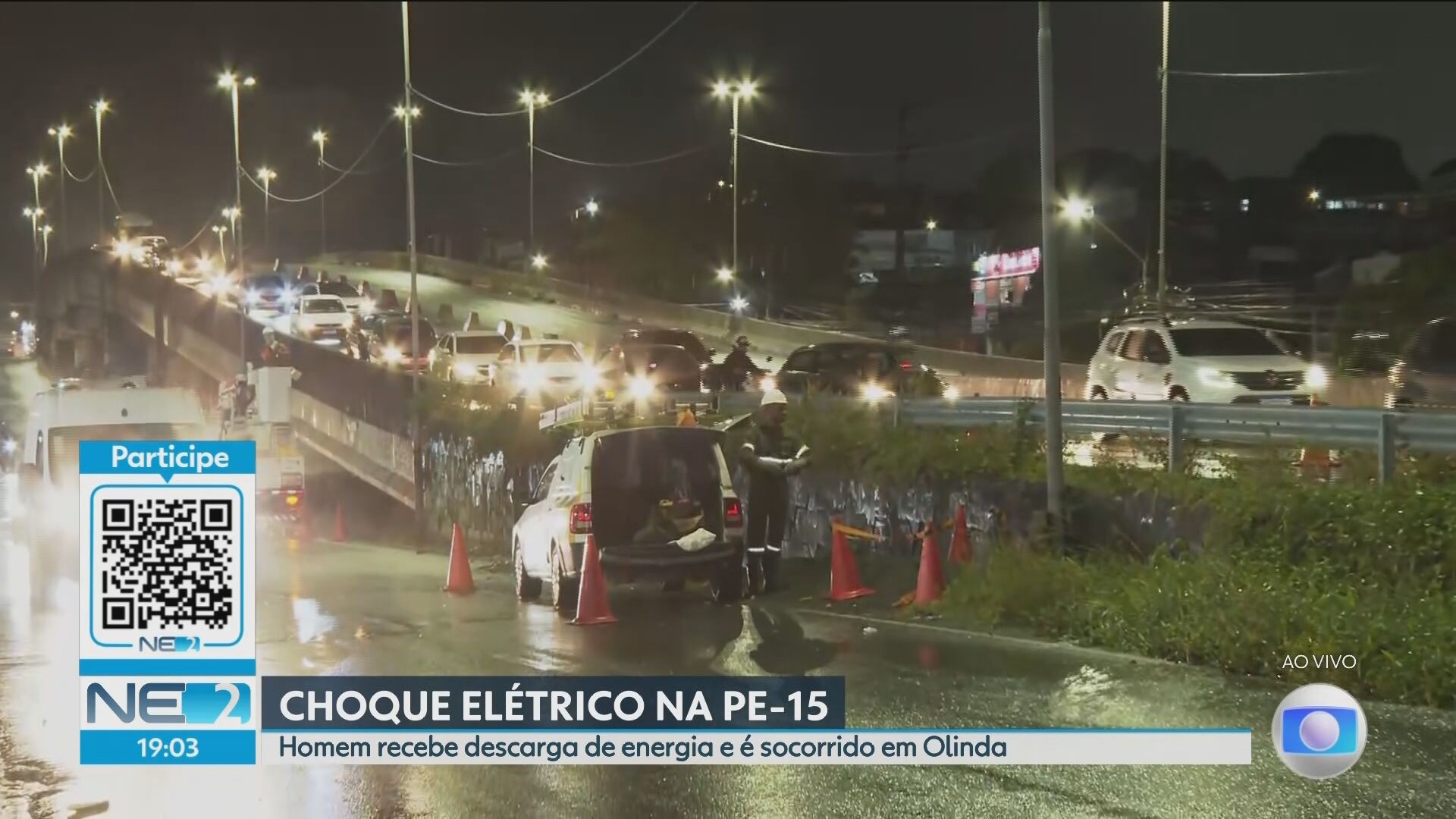 Homem leva choque ao encostar em poste de iluminação na PE-15 e é socorrido com ajuda de cabo de vassoura