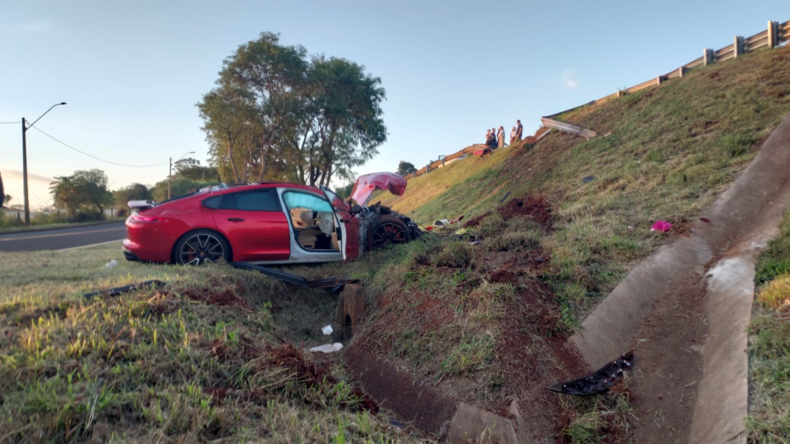 Motorista de Porsche envolvido em colisão na rodovia Ribeirão-Bonfim nega alta velocidade