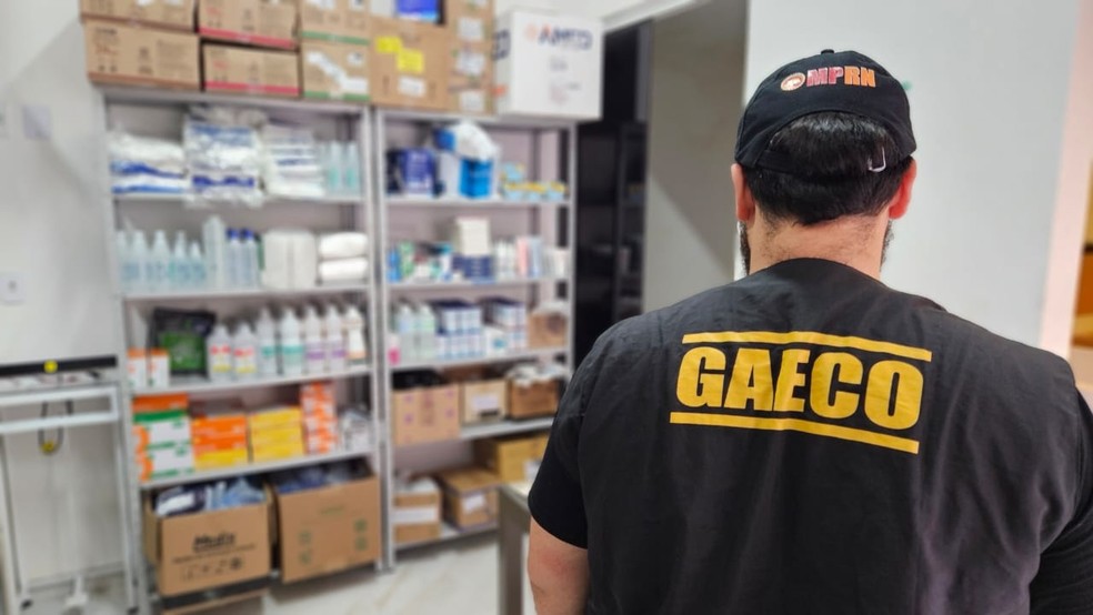 MP cumpriu mandados de busca em empresas e residências de investigados no RN — Foto: MPRN/Divulgação