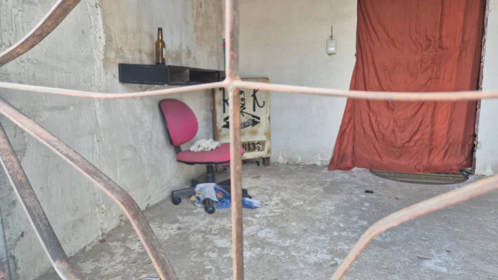 Imóveis ficaram trancados e sem moradores após facção expulsar famílias em Pacatuba (CE) — Foto: g1 CE