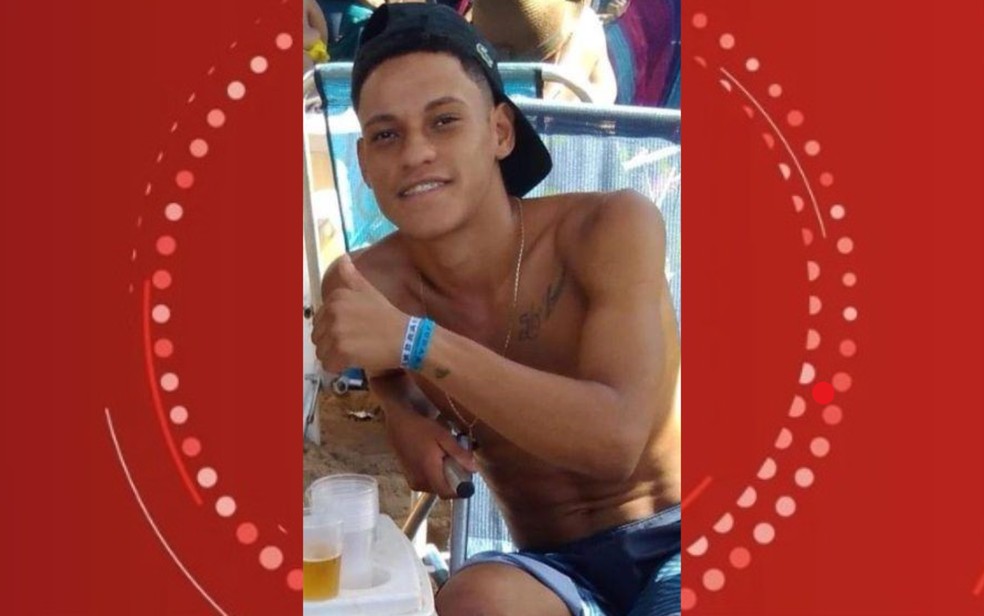 Suspeito foi morto durante troca de tiros com a polícia na Avenida Paralela, em Salvador — Foto: Redes sociais