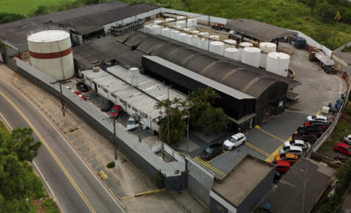 Indústria química destruída por incêndio funciona há mais de duas décadas em Itaquaquecetuba