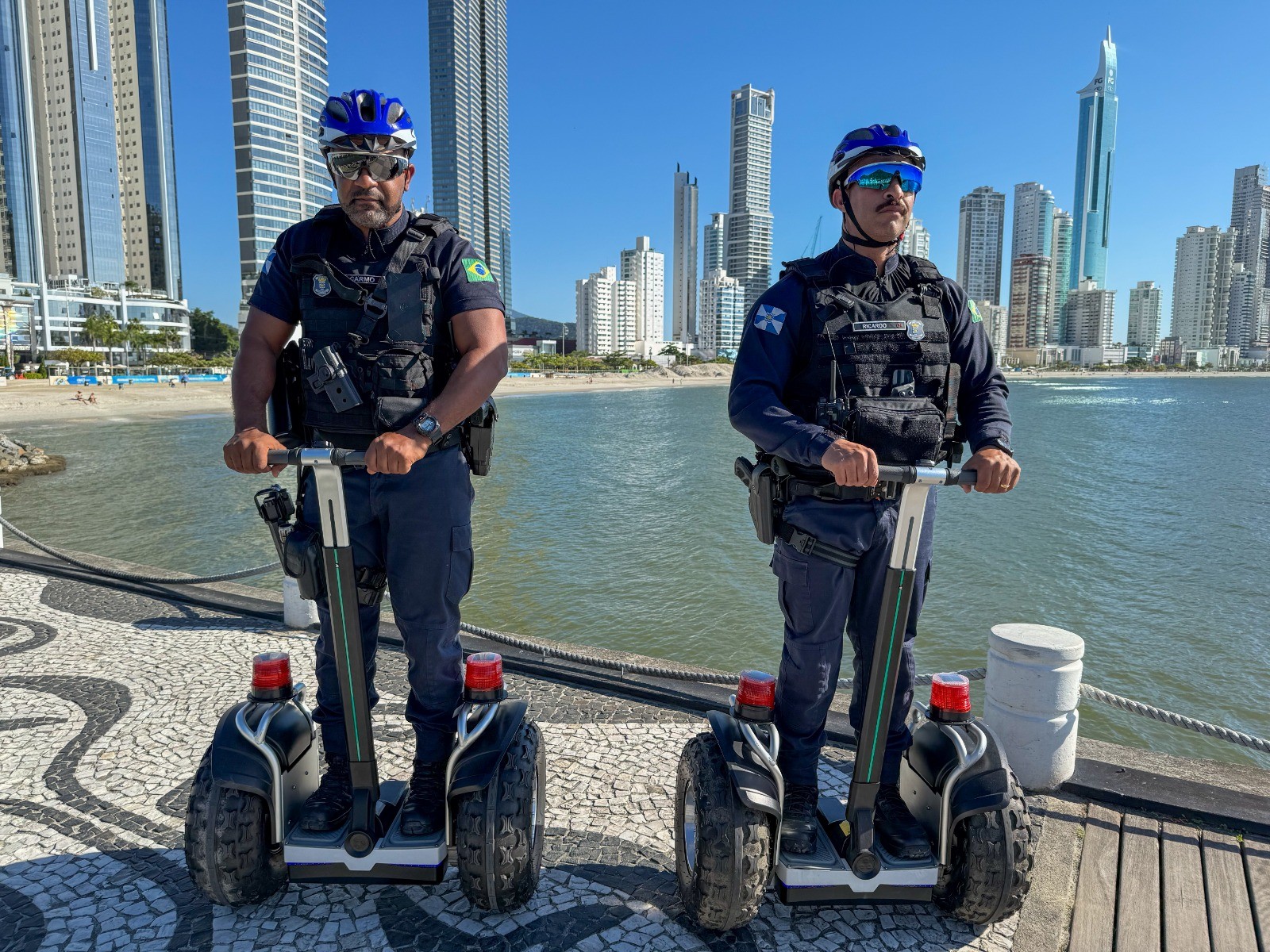 Óculos com IA, drone e medidor de ruídos: como Balneário Camboriú vai usar tecnologia na segurança turística