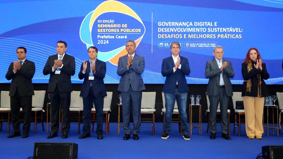 Seminário Prefeitos 2024 reúne gestores para capacitação sobre governança digital e desenvolvimento sustentável. — Foto: Fabiane de Paula/SVM