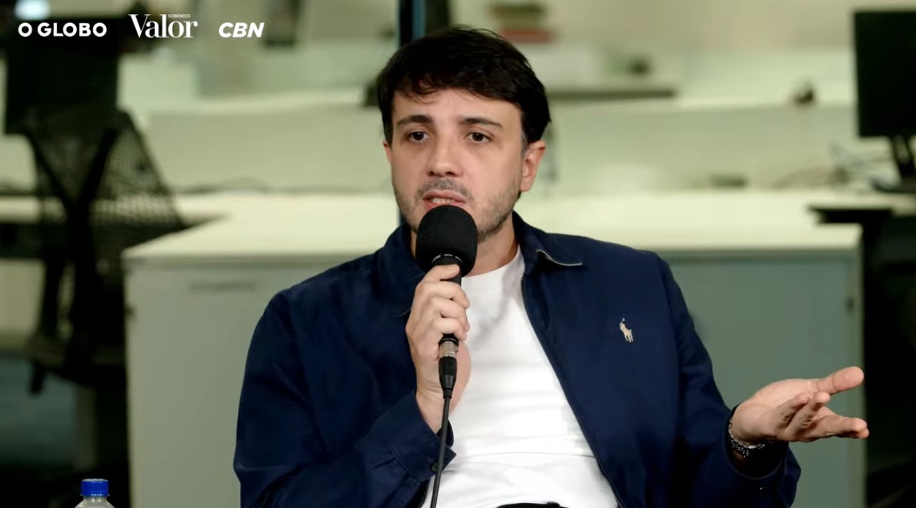 Renan Santos defende que Justiça do Trabalho caminhe para 'obsolescência e substituição'