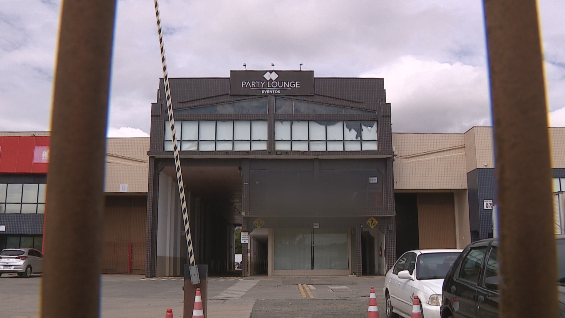 'Organizei minha vida em torno da data', diz noiva sobre casa de festas investigada por estelionato; prejuízos a clientes somam R$ 400 mil