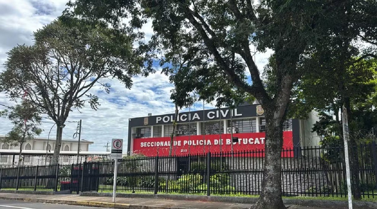 Homem é preso após revelar fotos de menores com conteúdo sexual em loja de Botucatu