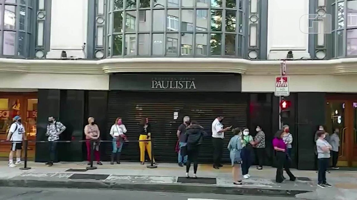 SP tem fila na porta de shopping no 1º sábado de reabertura das praças de  alimentação para o público e horário ampliado, São Paulo