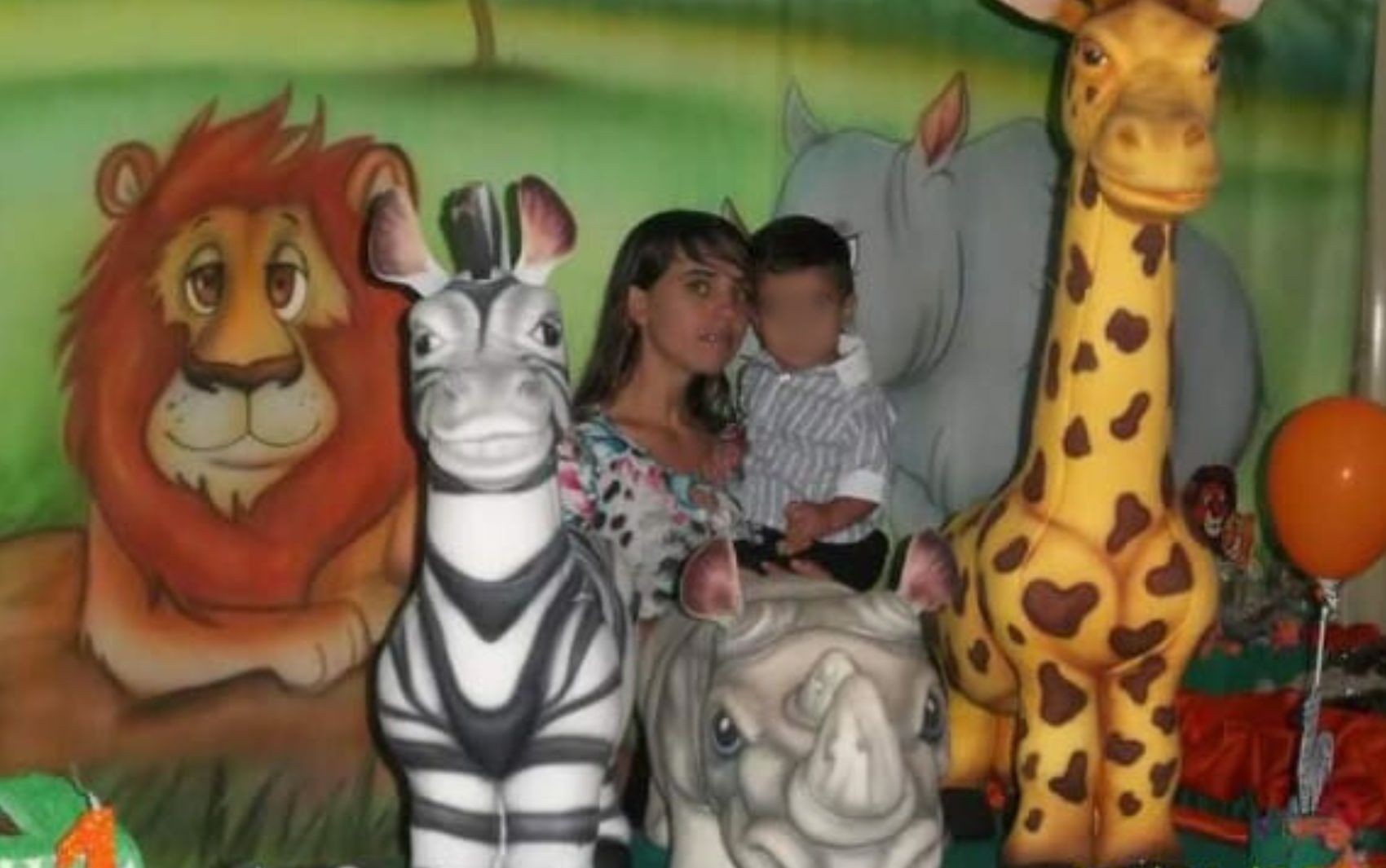 Jovem que está desaparecida há 10 anos deixou filho de 1 ano com irmã antes de ir para curso e sumir, diz família