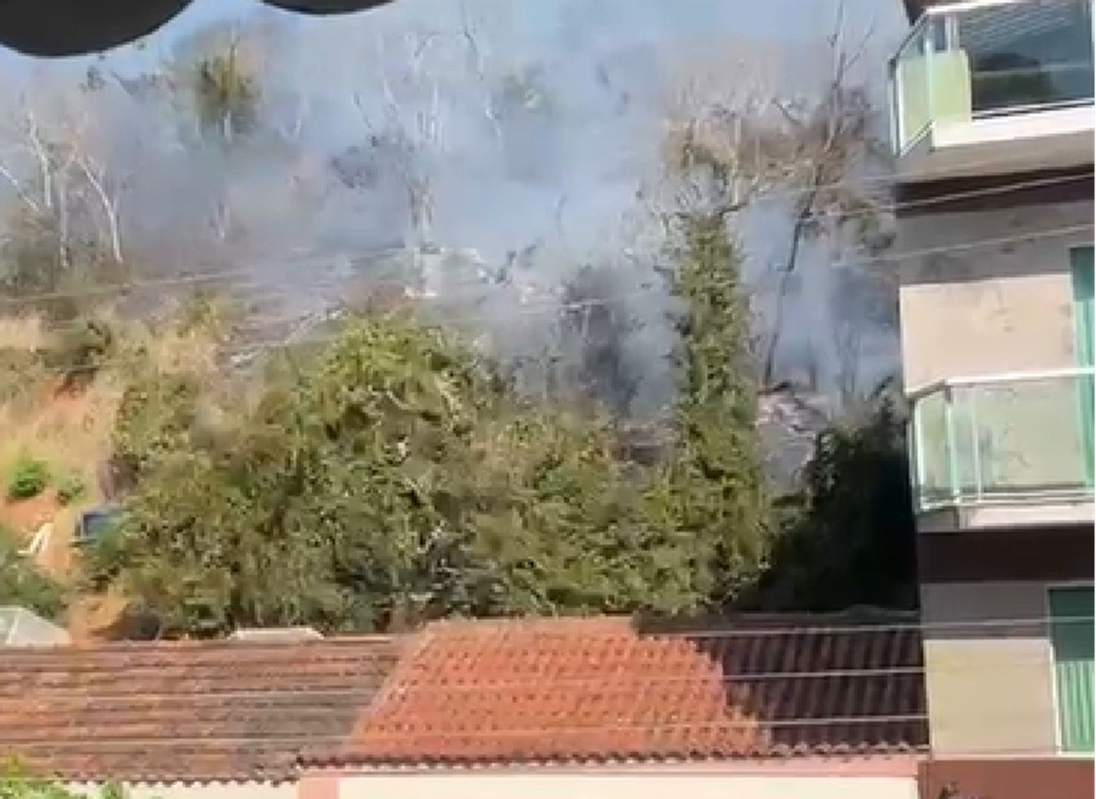 Incêndios em Itaocara e Pádua reacendem alerta sobre queimadas