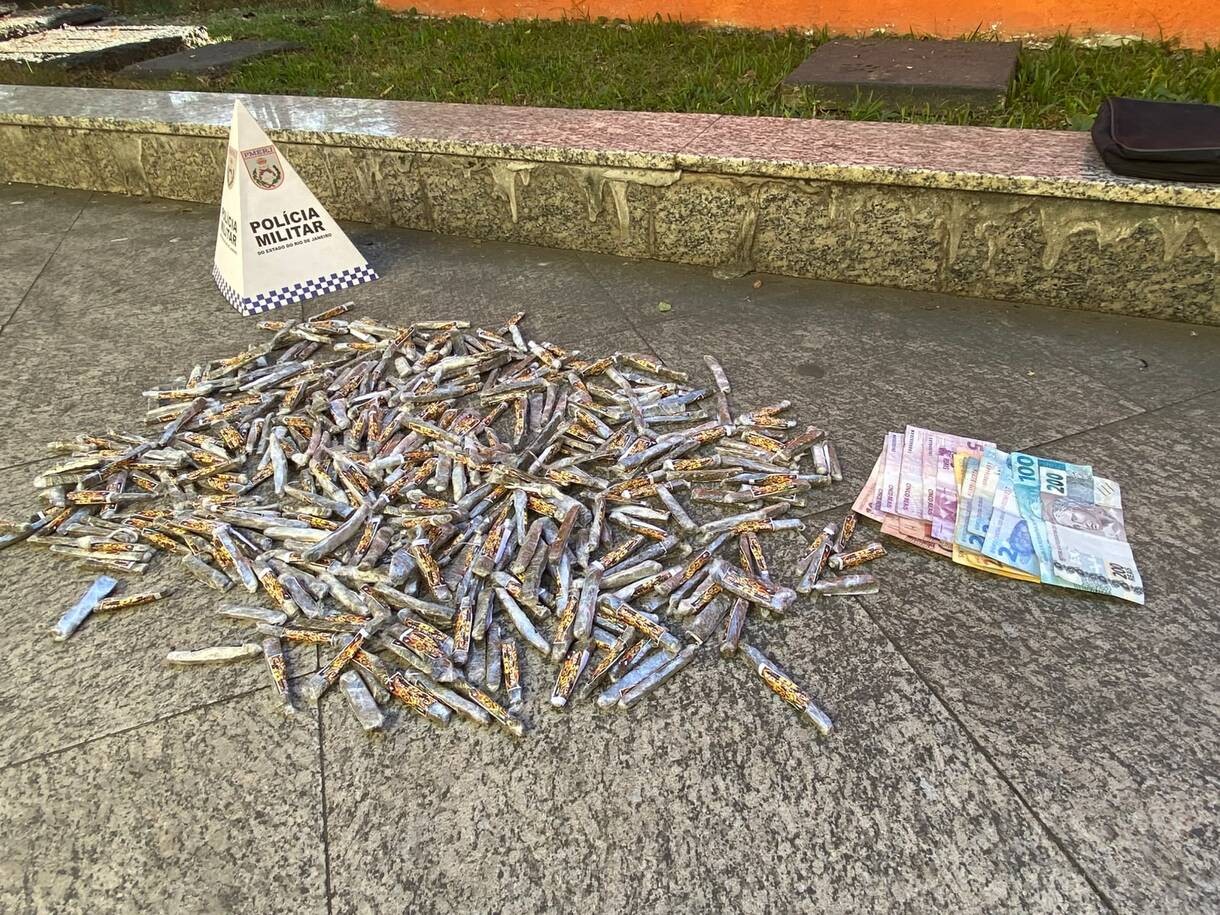 Homem apontado como gerente do tráfico de drogas é preso em Resende 
