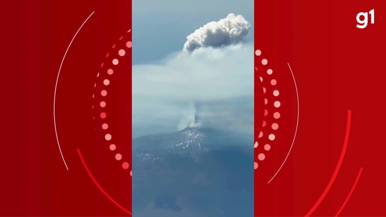 Piloto que morava em Goiás faz vídeo sobrevoando vulcão em erupção na Itália