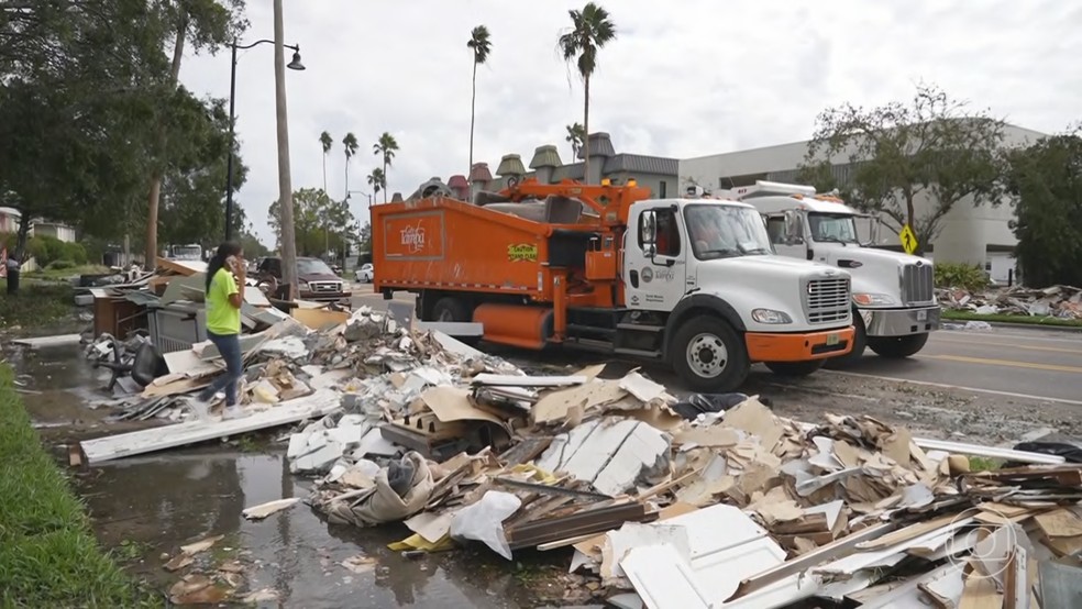 Tampa, nos Estados Unidos, depois da passagem do furac&atilde;o Milton &mdash; Foto: Jornal Nacional/ Reprodu&ccedil;&atilde;o