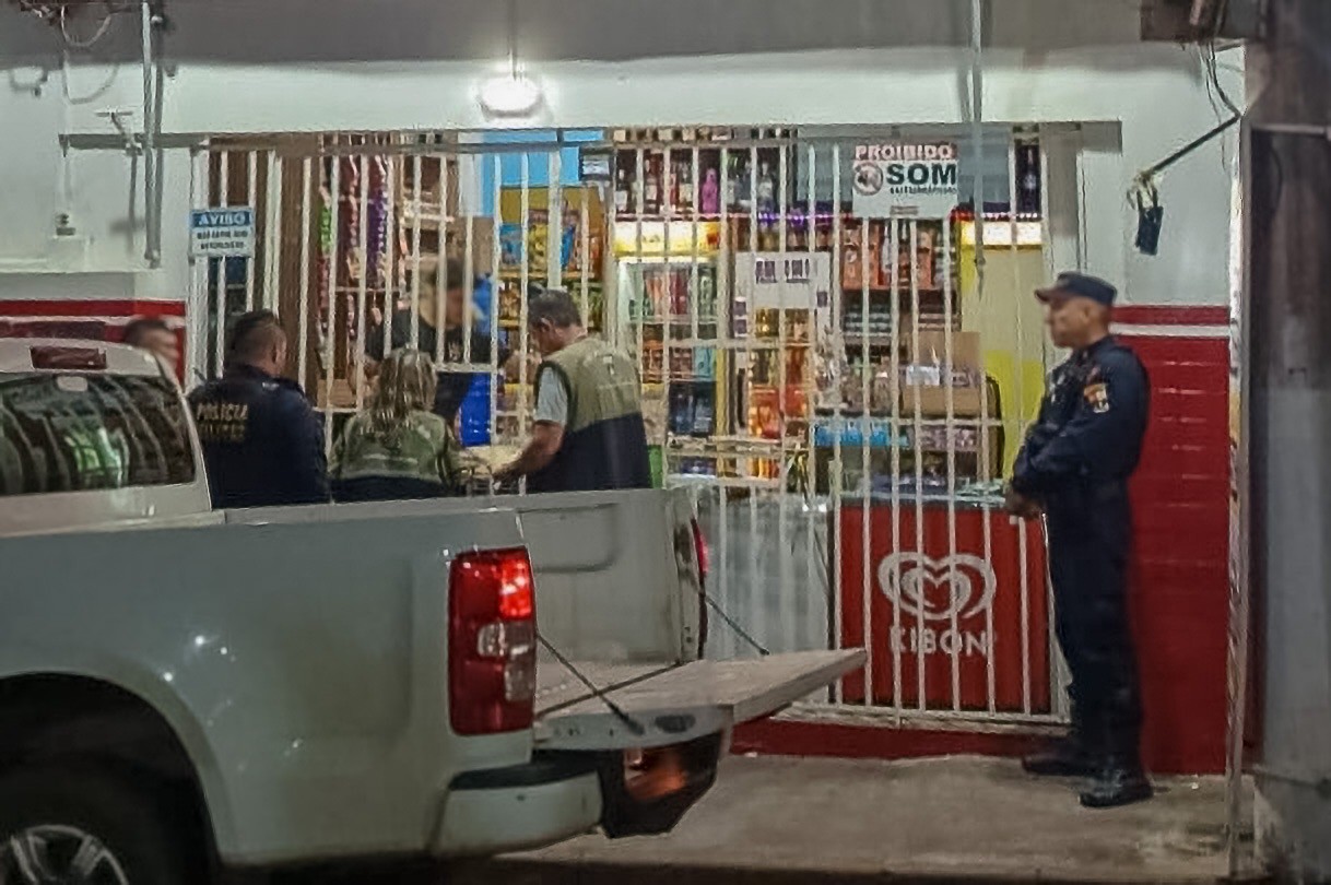 Quatro distribuidoras são fechadas por falta de alvará em Cuiabá 