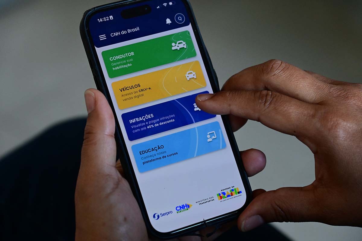 Autuações de trânsito passam a ser notificadas em tempo real em Belém