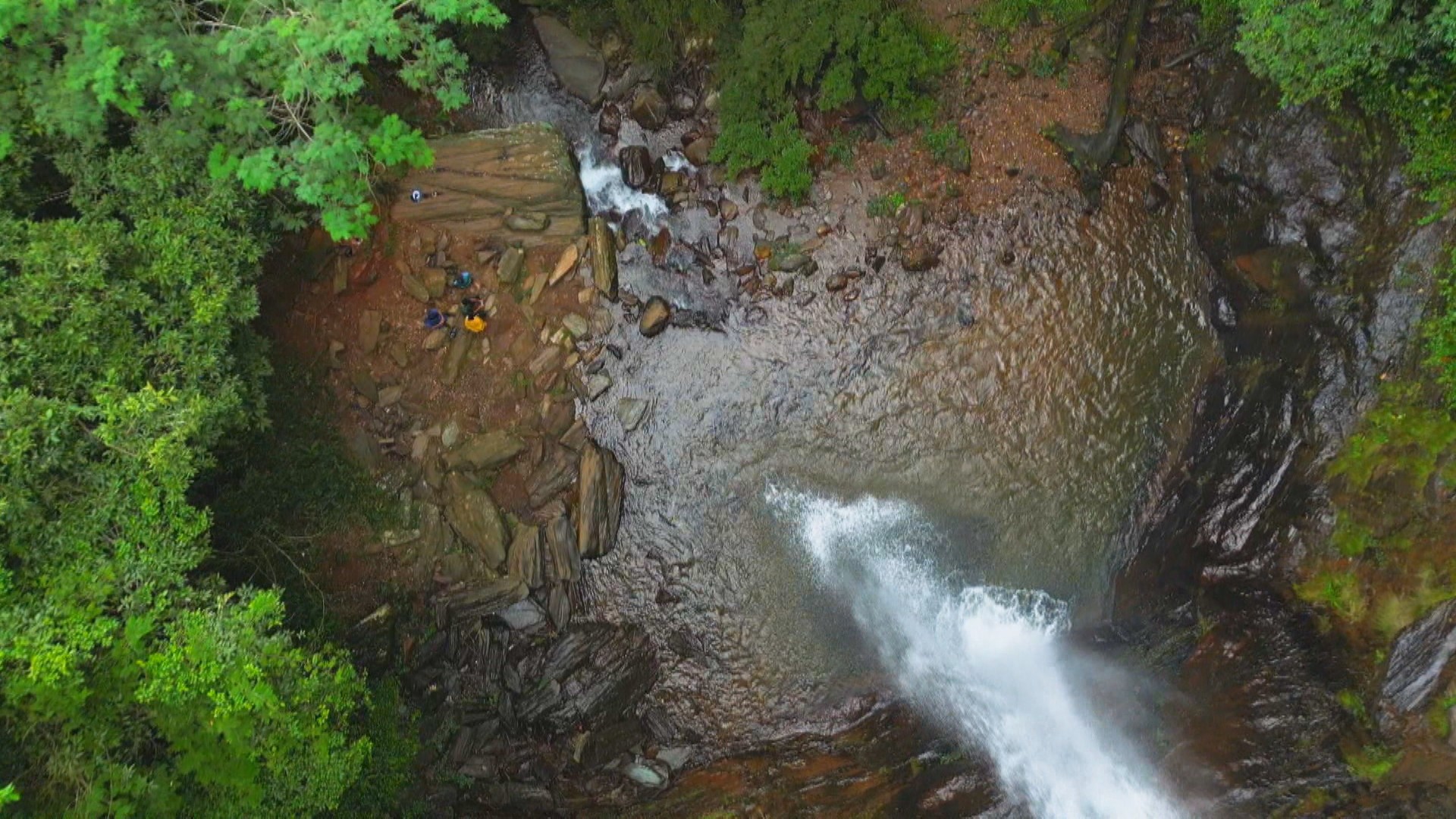 Cachoeira, wakeboard e aula de cerâmica; mapa mostra surpresas na Grande BH