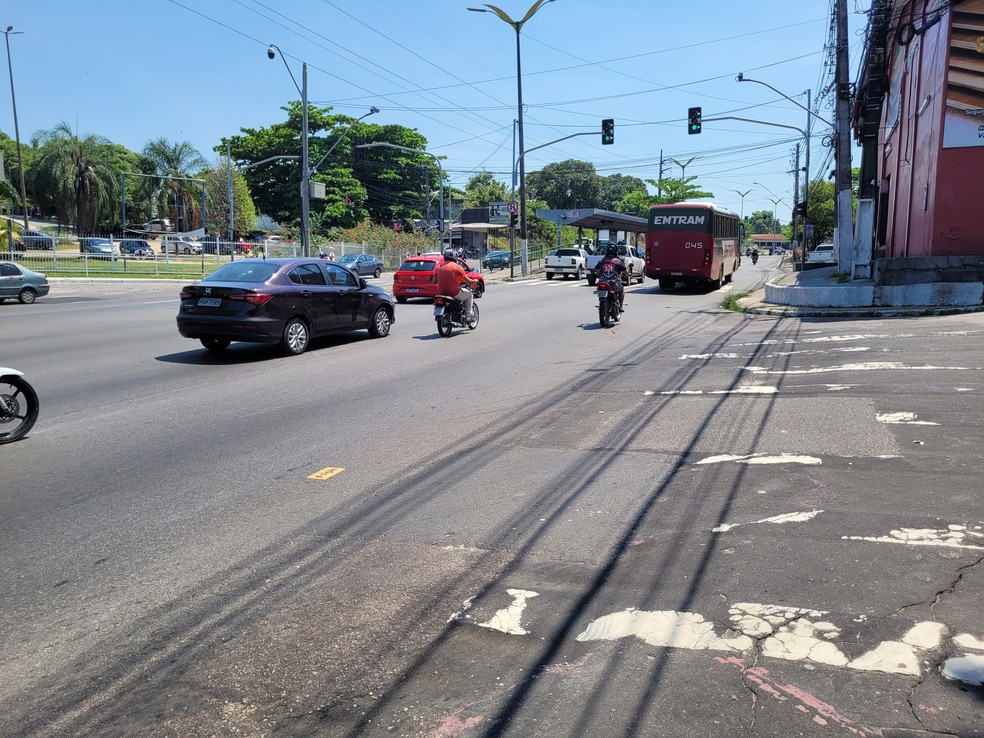 Cosme Ferreira, em Manaus, foi a avenida que mais registrou mortes no trânsito. — Foto: Derick Silva/Rede Amazônica