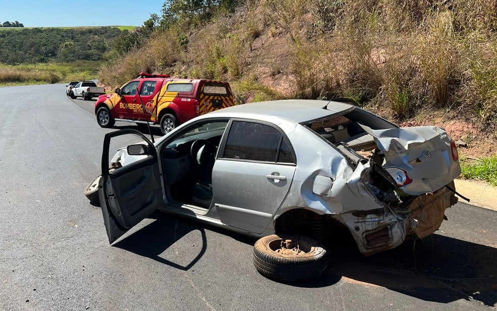 Acidente mata criana e deixa outras duas pessoas feridas em Caipnia - Gois   Foto: Divulgao/Bombeiros 