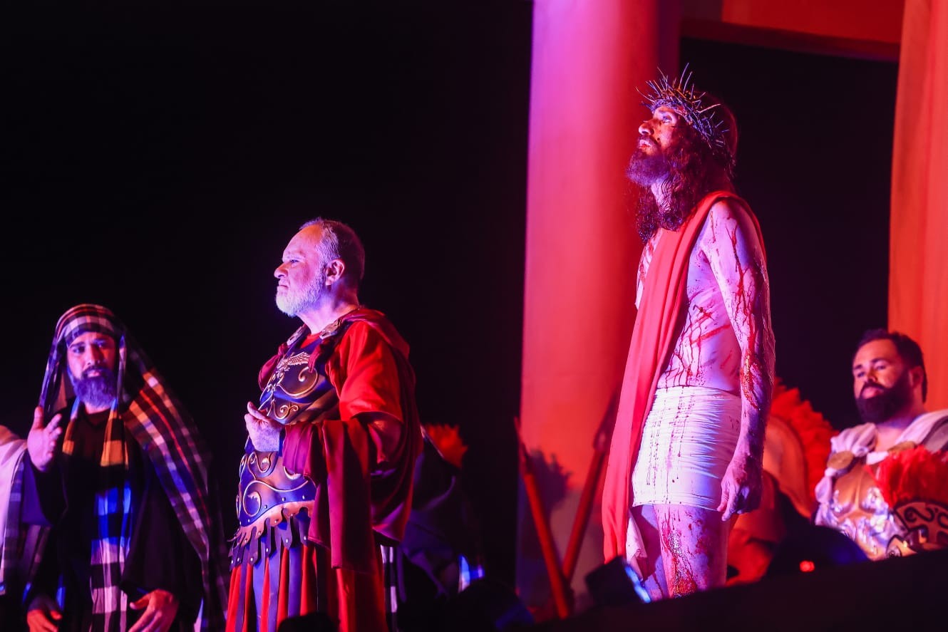 Encenação da Paixão de Cristo é apresentada em São Luís