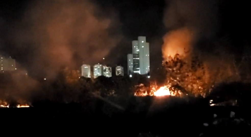 Incêndio na Zona Sul de Natal — Foto: Reprodução