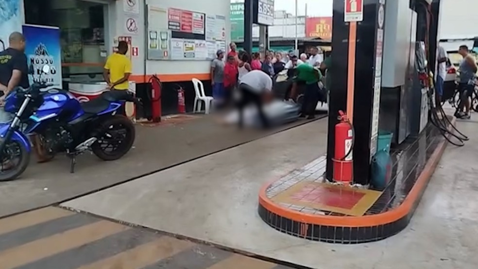 Guarda municipal é preso após matar homem em loja de conveniência no MA; vítima havia tentado esfaquear o agente de segurança — Foto: Reprodução/Redes sociais