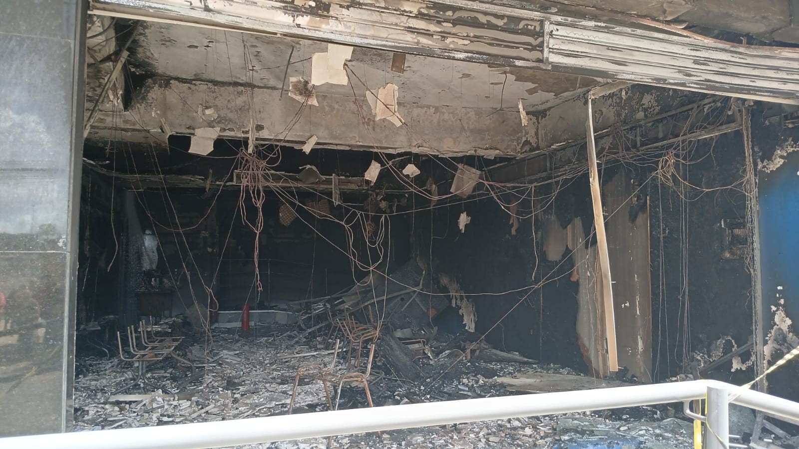 Incêndio atinge banco em Arapiraca; há suspeita que cliente tenha ateado fogo no local