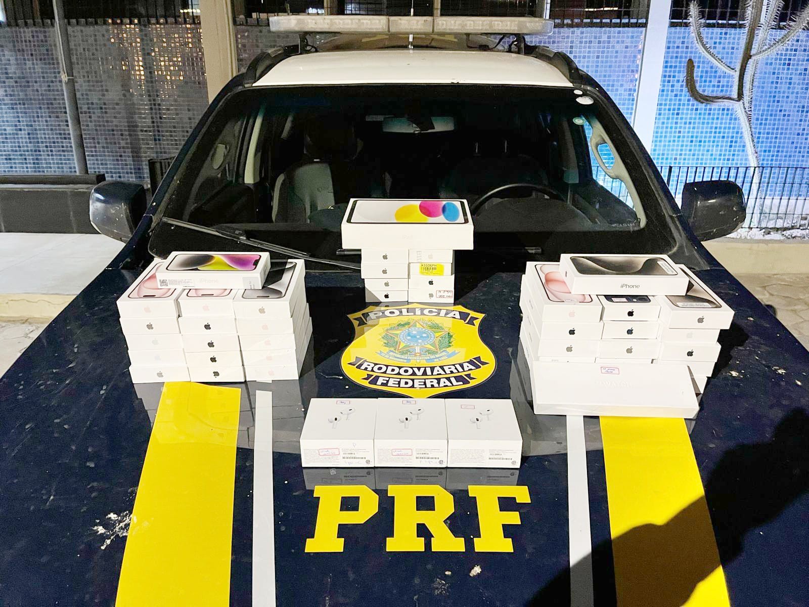 Motorista de ônibus é detido com 40 iPhones sem nota fiscal em Salgueiro