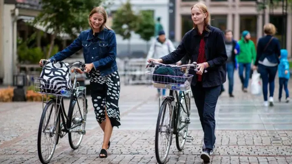 A Noruega produz e exporta petróleo e gás, mas seu consumo interno é baseado principalmente na energia limpa. — Foto: GETTY IMAGES