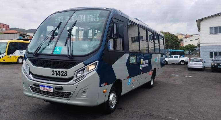 Nova linha de ônibus do Barreiro com tarifa zero começa a operar nesta segunda-feira; BH tem mais 12 coletivos gratuitos em vilas e favelas