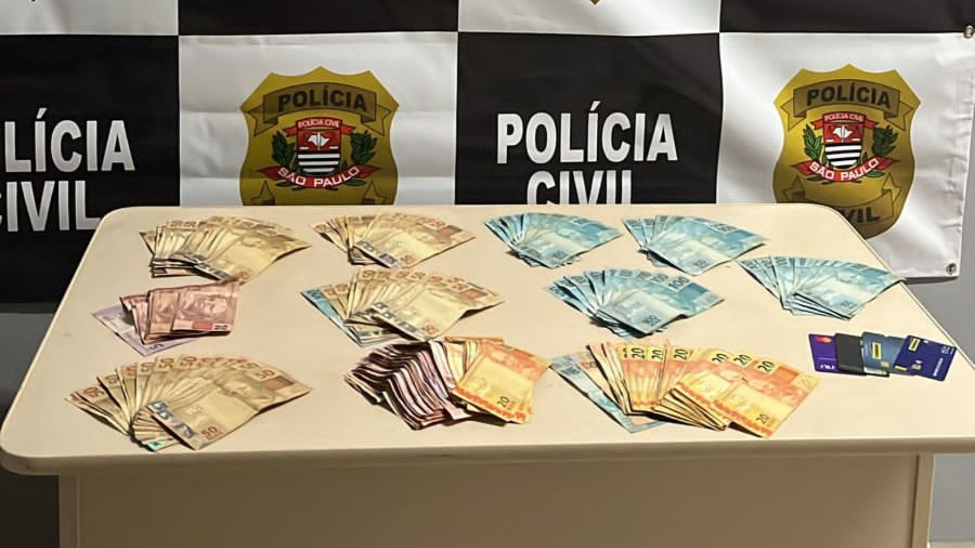 Operação da Polícia Civil desarticula quadrilha de tráfico de drogas na região de Assis
