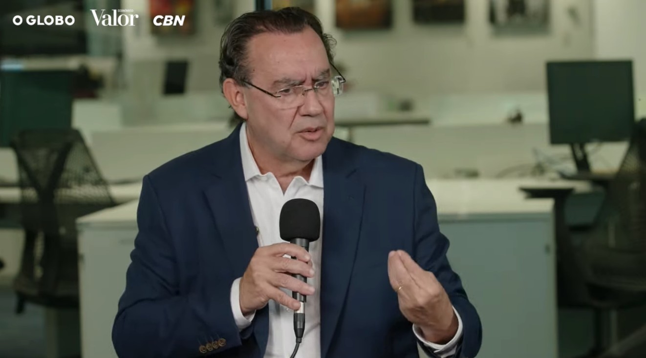 Augusto Cury propõe mandato de 8 anos no STF e expansão de polícias municipais