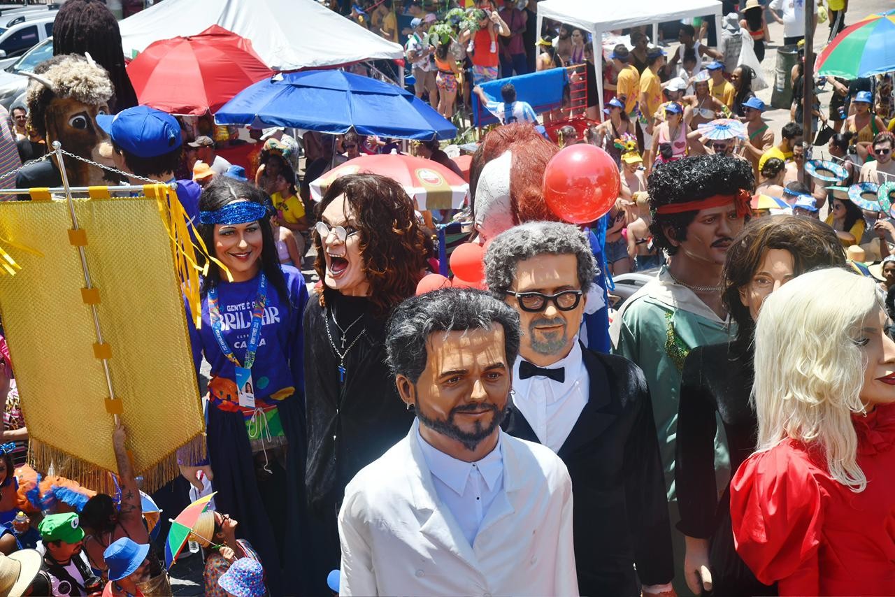 Encontro de bonecos gigantes em Olinda; FOTOS