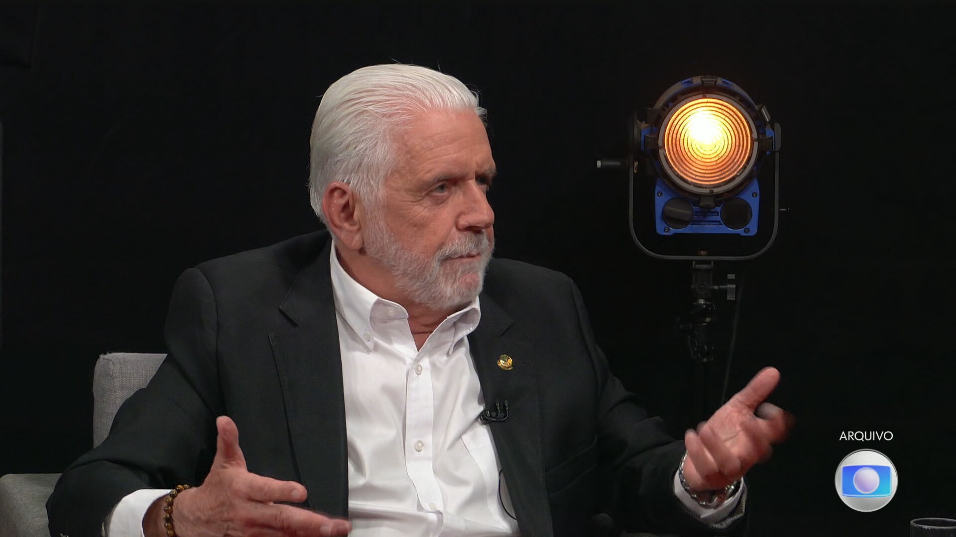 Uma semana após ser alvo da PF no caso Master, Jacques Wagner (PT) deixa liderança do governo Lula no Senado