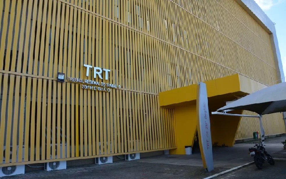 Empresa e advogada são multadas após recurso feito com auxílio de IA citar decisões judiciais inexistentes