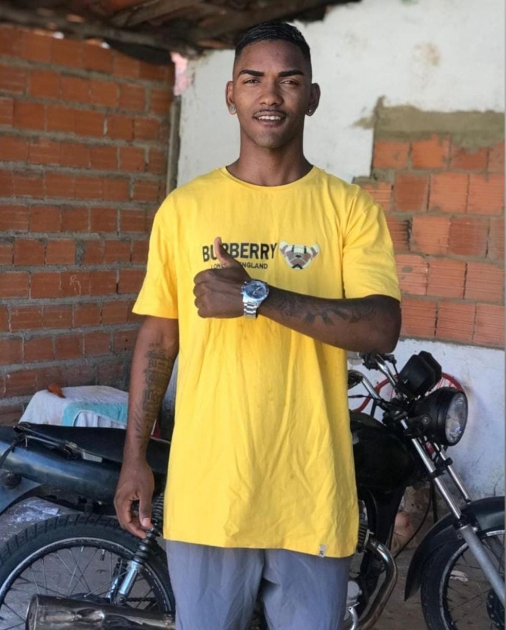 Ismael dos Santos Pereira foi morto a tiros durante partida de futsal no Piauí — Foto: Reprodução