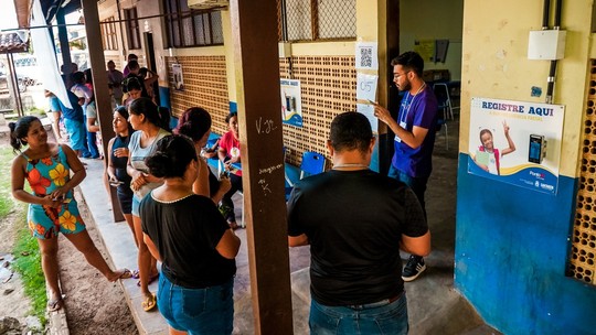 Posso votar de camisa com propaganda? E de bermuda e chinelo? Veja regras