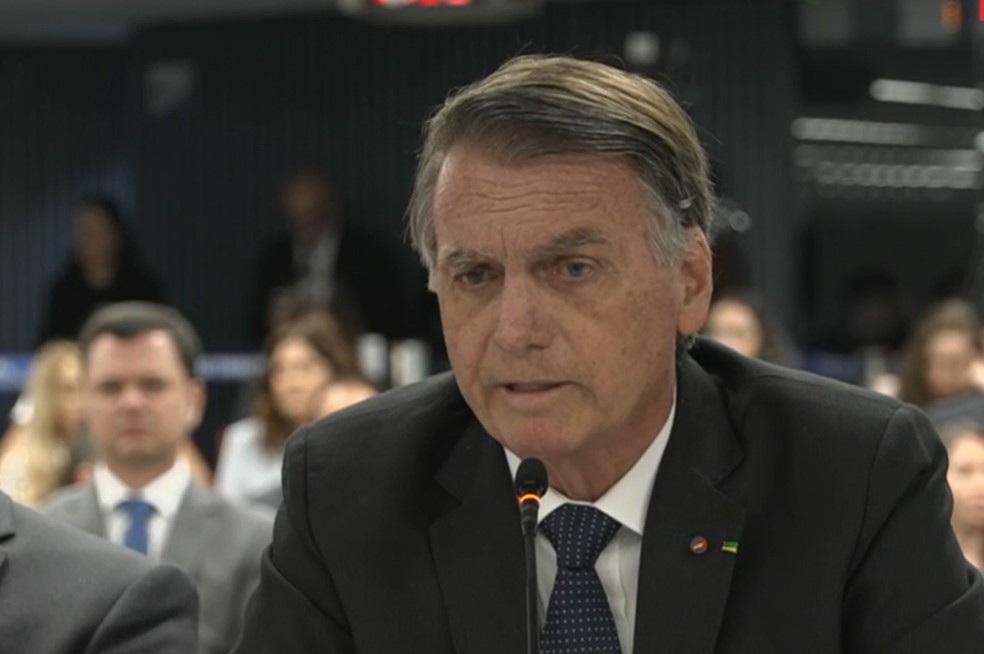 Jair Bolsonaro presta depoimento no STF — Foto: GloboNews/Reprodução
