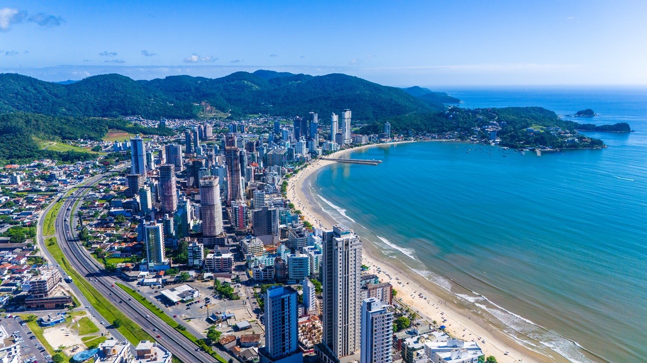 SC perde liderança no m² mais caro do Brasil, mas segue com 4 cidades entre as 5 mais valorizadas