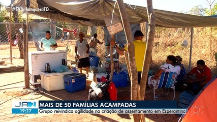 Famílias acampam em frente à Superitendência do Incra em Palmas