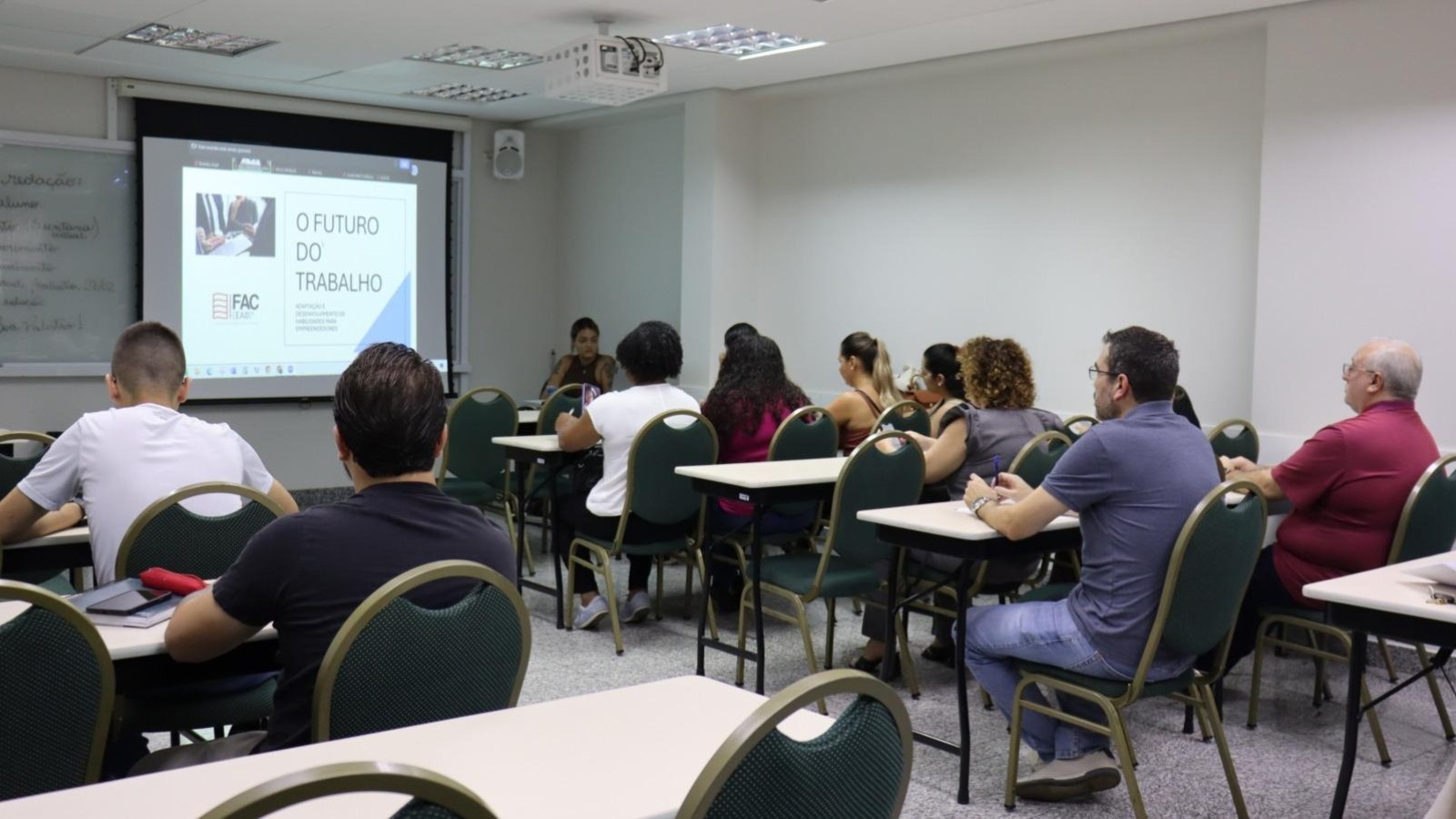Faculdade do Comércio da Acipi abre inscrições para graduação e pós